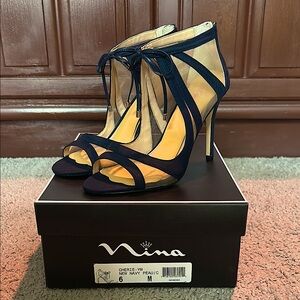 Nina Women's Navy Heels NIB